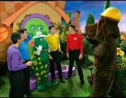 AtPlay71.jpg (55 KB)