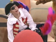 Captain Feathersword crying in Arthur的烤蛋糕 #3