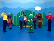 TootToot!332.png (449 KB) Dorothy giggling