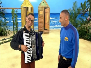 Di Sipio with  in the  video.