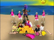 HavingFunattheBeach(1999)4.jpg (42 KB) Captain, Henry and the kids