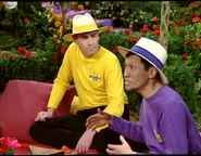 AtPlay32.jpg (65 KB)