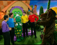 AtPlay72.jpg (52 KB)