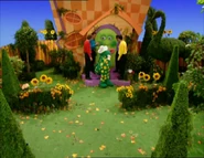 The Wiggles, Dorothy and Flora