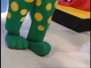 WakeUpJeff!318.png (322 KB) Dorothy pushing her arms