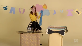 Giraffes in the Bath | Wigglepedia | Fandom