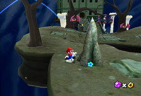 Mario is about to spin a Spike-shaped object on the Starting Planet. Hmmm, wonder what this reveals?...