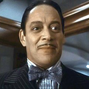 Gomez Addams (Raul Julia) en La Familia Addams