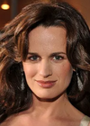 Elizabeth Reaser