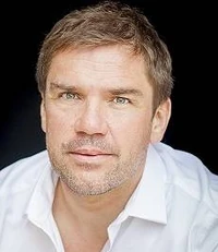 Cédric IngardÉcoutez sa voix sur RS Doublage