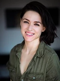 Fanny FourquezÉcoutez sa voix sur RS Doublage