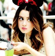 LauraMarano(2)