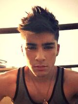 One-direction-zayn-malik-Favim.com-700192