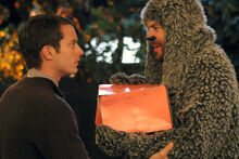 Wilfred-FX-2012-Episode-5-Control-4