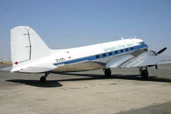 ZS-GPL Douglas DC-3 Springbok Flying Safaris (7684893636)