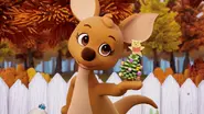 Kanga Makes Christmas Ornaments.webp (75 KB)