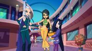 Mitzi, Icy, Macy - Episode 505 (1)