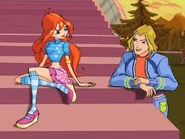 WinxClub-ElFénixdeSombras-Error1.png (646 kB) Uno de los zapatos de Bloom está incompleto.