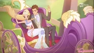 Thoren y Daphne saludando desde su carruaje