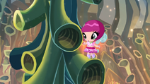 Lockette Season 6.png