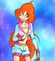 Bloom en su Love y Pet uniforme