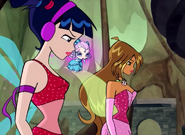 Tune's incorrectly colored dress.