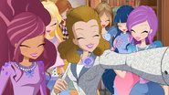 WOW2-9 (Selfie with the Winx)