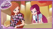 Just enough time for a fairylicious smoothie with fruits at Roxy's Music Bar and... it's already time to leave for a new mission! Today! Don't miss a new episode, magical World of Winx! At 18.00 and 21.50 on Rai Gulp!