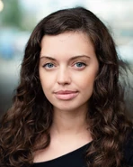 Бранвен Саммерс (неизвестно)