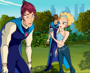 Геката в 4 сезоне со специалистами в Гардинии.