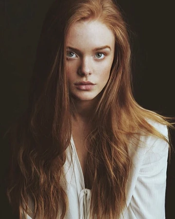 Ebigejl F Kouen Vinksopediya Fandom Главные роли в сериале играют эбигейл коуэн (блум), ханна ван дер вестхайзен (стелла), прешес мустафа (аиша), элиот солт (терра) и элиша эпплбаум (муза). ebigejl f kouen vinksopediya fandom