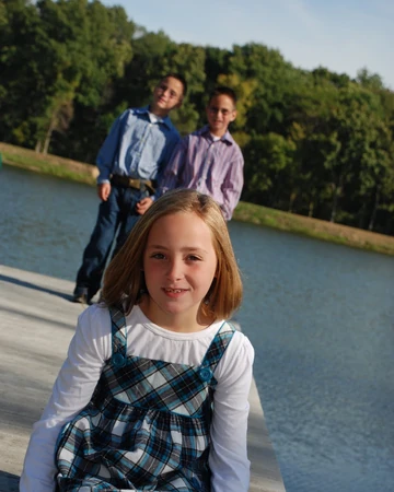 Saunders Triplets Wizarding World Film Wiki Fandom Тодд арноу, майкл барнатан, крис коламбус и др. wizarding world film wiki