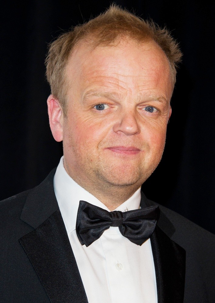 Toby Jones - Wikipedia