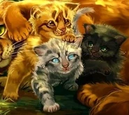 Wygląd na plakacie z "Tajemniczej Tuby" autorstwa Kynoph0bia (po lewej)