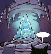 Moonstone EFS.webp (142 KB) Księżycowy Kamień w "Wygnaniu z Klanu Cienia"