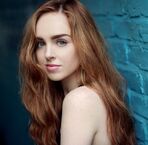 Louisa's new Twitter icon. She plays "Willow Jenks" on "House of Anubis" and "Shannon Kelly" on "Wolfblood". Follow her on Twitter. Her Twitter name is "@louisacburnham".