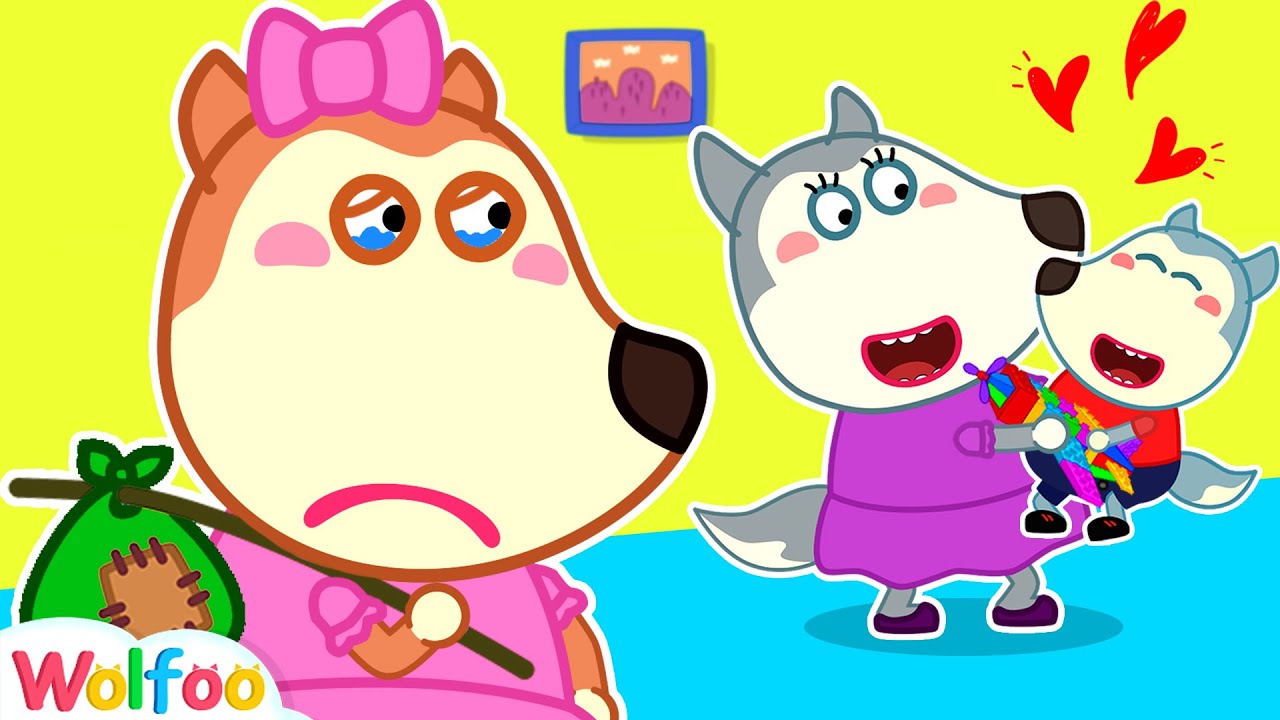 Wolf Family⭐️ Lucy, Don't Feel Jealous of Friend About Swimsuit - Wolfoo  Kids Stories