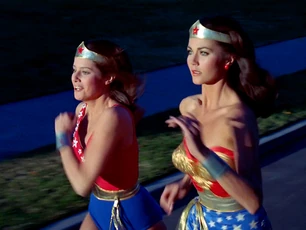 Episode 113: Wonder Woman in Hollywood | Wonder Woman Wiki | Fandom