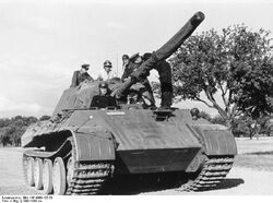 Bundesarchiv Bild 146-1969-107-58, Panzer V -Panther-