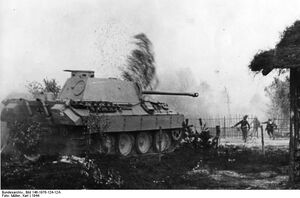 Panther of the Großdeutschland division fighting with infantry support, Russia 1944