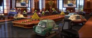 Cars2-disneyscreencaps.com-8423.jpg (285 KB)