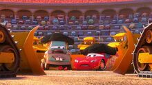 Archivo:Lightning McQueen (34615708803).jpg - Wikipedia, la enciclopedia  libre