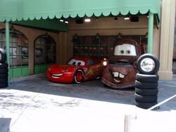 Lightning McQueen  Luigi's Garage, Disney's Hollywood Studi