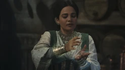 Ep201 promo Alanna channels.jpg (862 KB) Episode 201: Alanna channels, demonstrating a weave for the novices