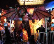 Скульптура Иллидана на выставке E3. Сейчас находится в главном офисе Blizzard.