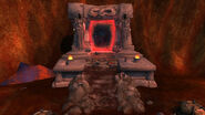 Mroczny Portal w dodatku Warlords of Draenor. Różni się czerwoną obwódką, prowadzi do alternatywnego Draenoru, zamiast do Zaświatu.