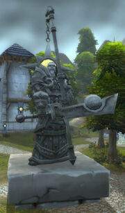 Tirion Fordring statue