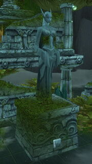 Queen-Azshara-statue.jpg