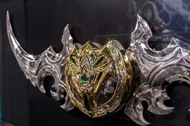 Warglaive of Azzinoth