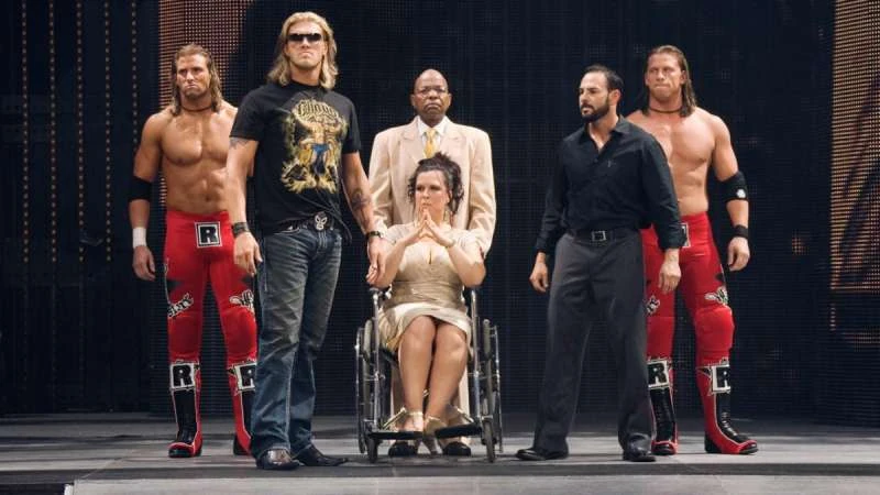 La Familia | Wrestlepedia Wiki | Fandom